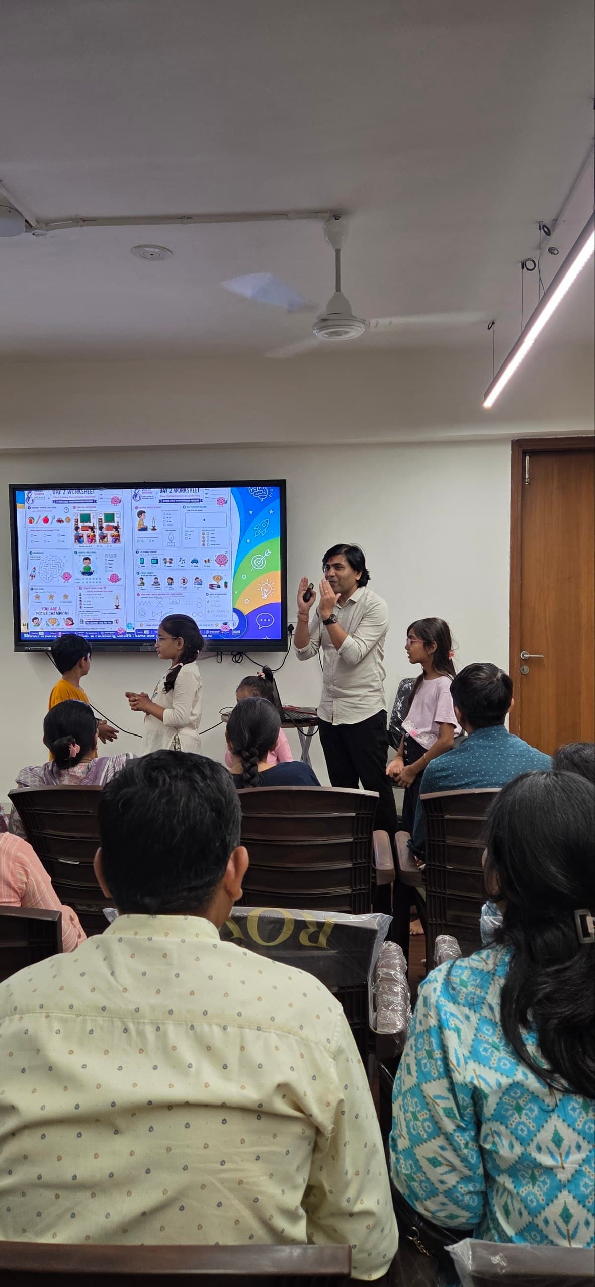 Smart Shishu centre moments